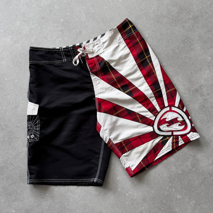 Vintage Billabong Andy Irons Rising Sun Boardshorts (36)