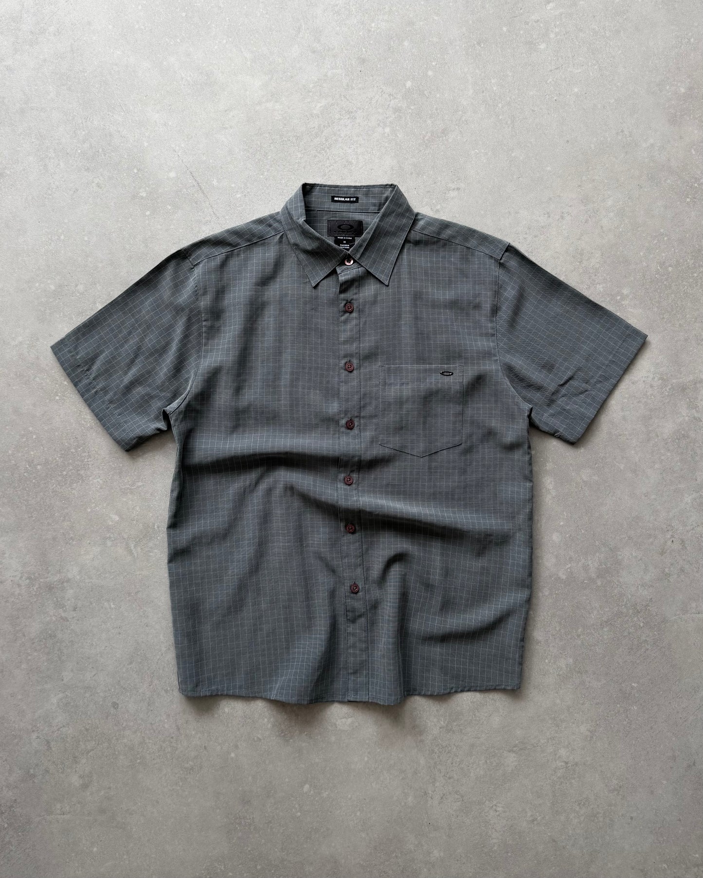 Vintage Oakley Shirt (L)