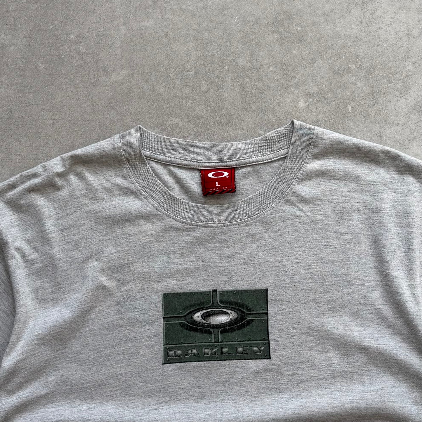 00's Oakley T-shirt (L)
