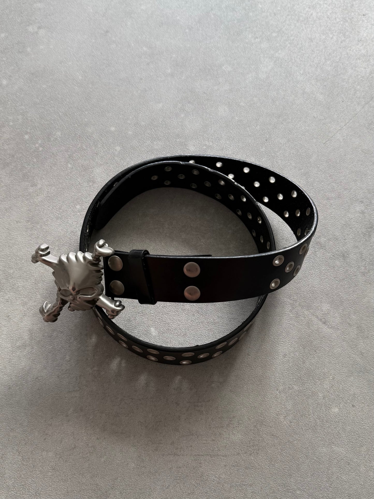 Vintage Oakley Skull Belt (M)