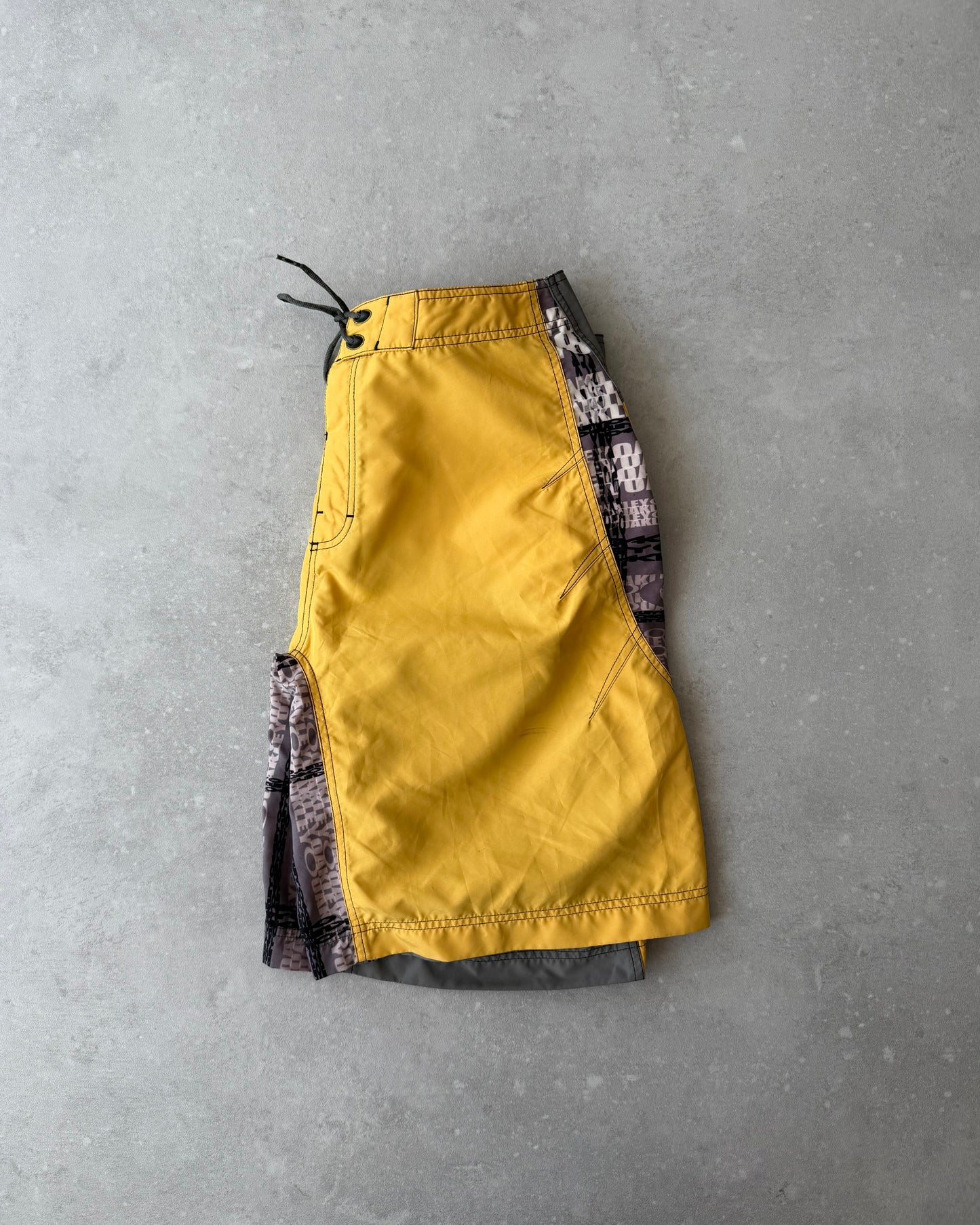 Vintage Oakley Boardshorts (34)