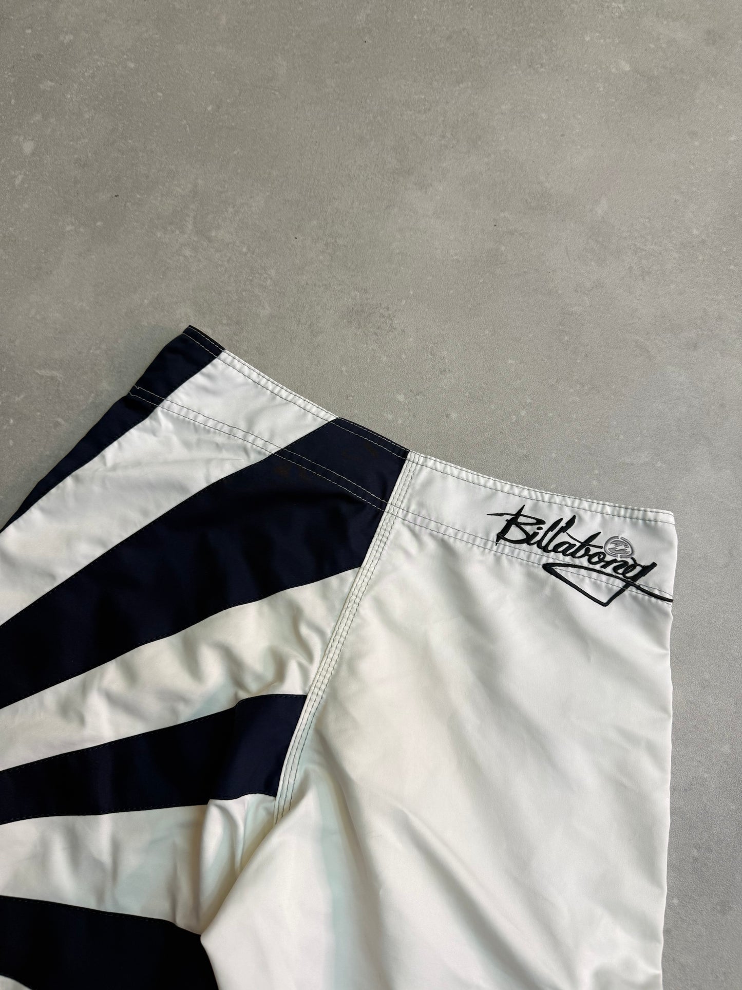 00’s Billabong AI Boardshorts (33)