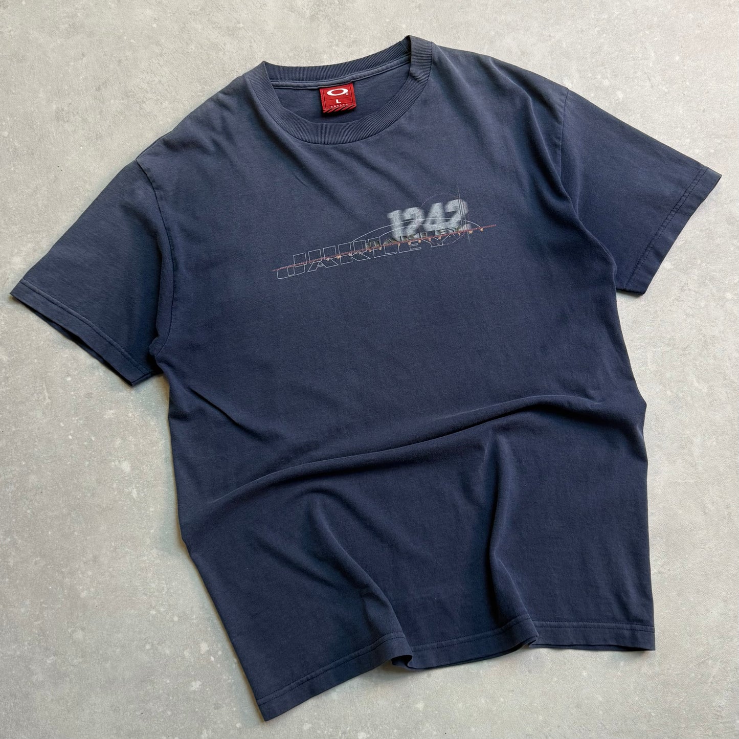 00’s Oakley T-shirt (L)
