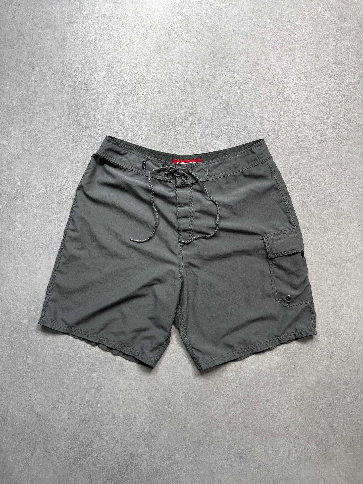Oakley Shorts (34)