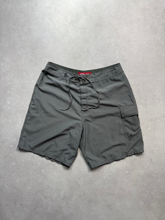 Oakley Shorts (34)