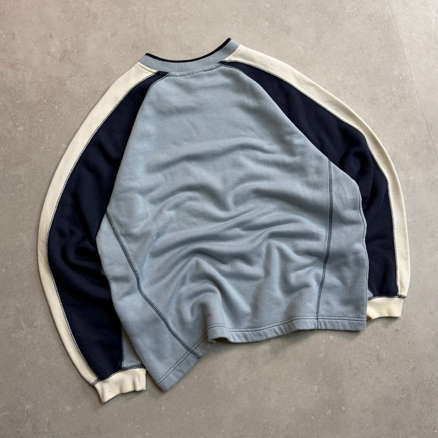 00's Quiksilver V-Neck Sweatshirt (M)