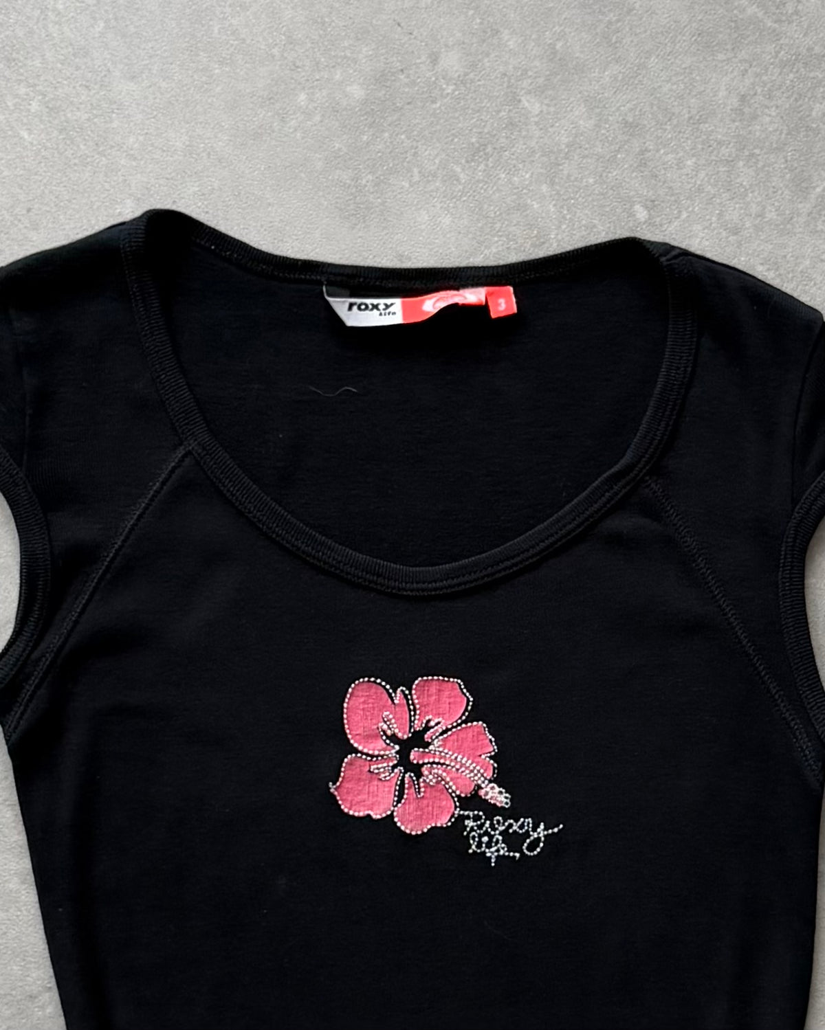 Vintage Roxy Women’s Baby Tee (M)