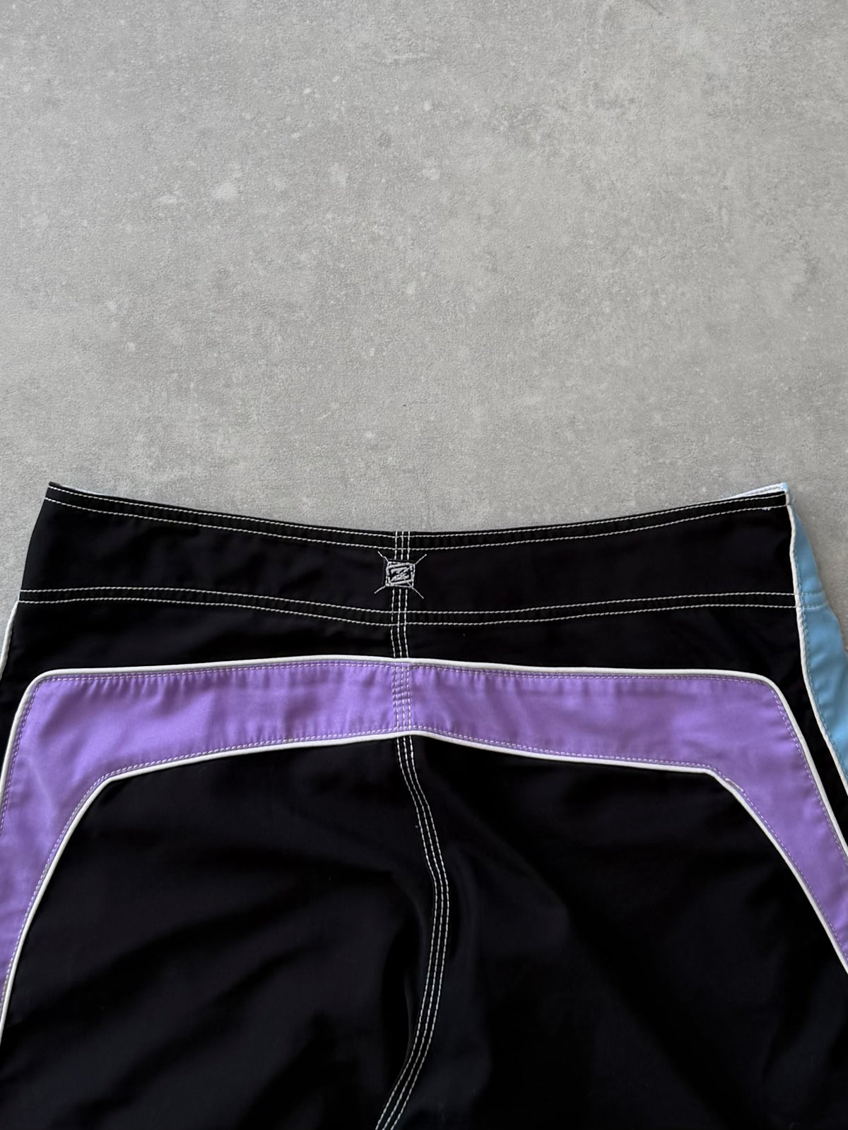 Vintage Billabong Andy Irons Kauai Boardshorts (32)