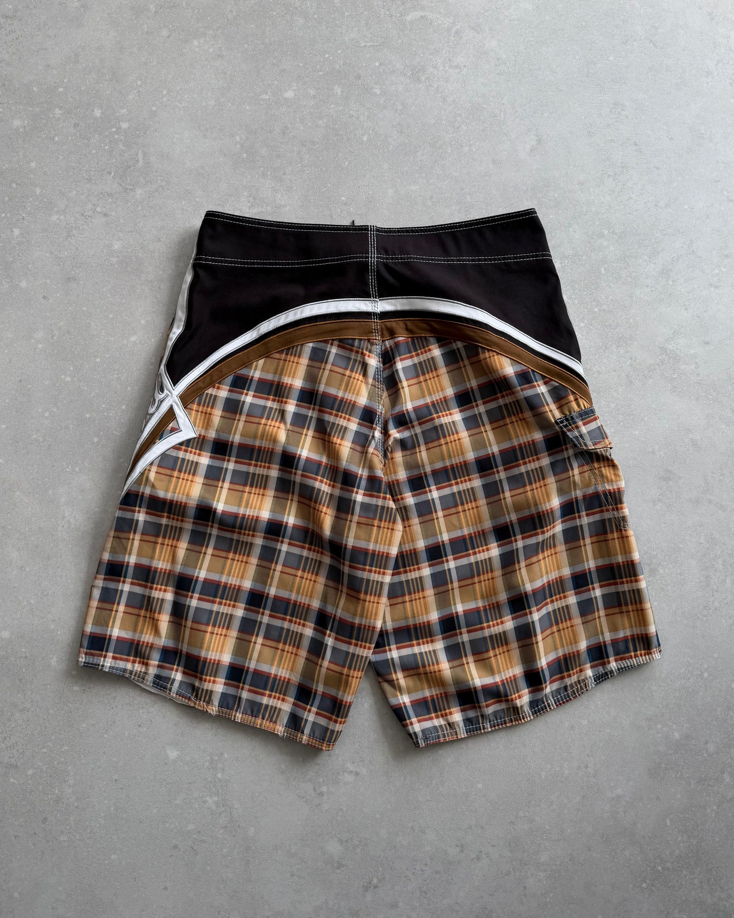 Vintage Billabong Mark Occhilupo Boardshorts (33)