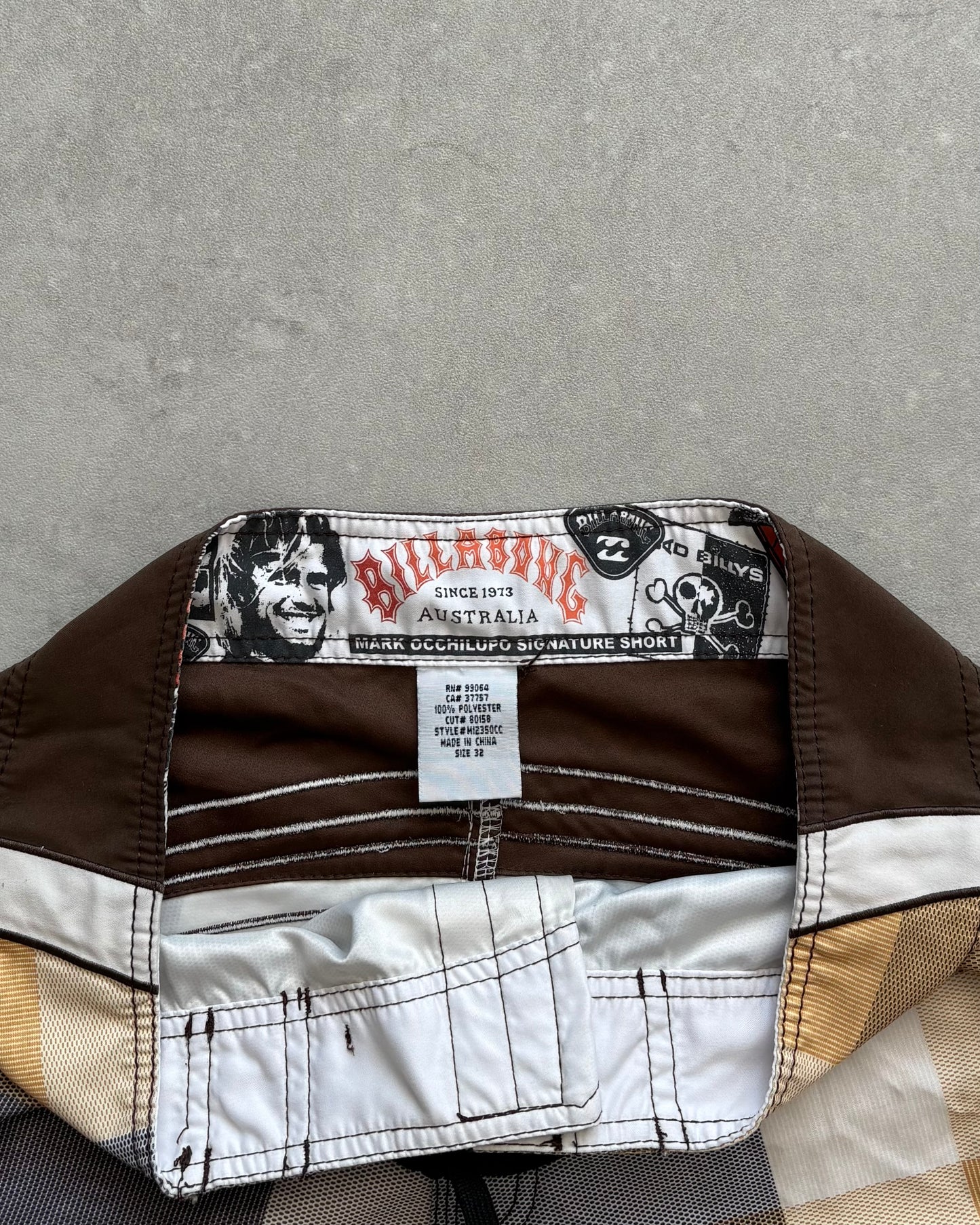 Vintage Billabong Mark Occhilupo Boardshorts (32)