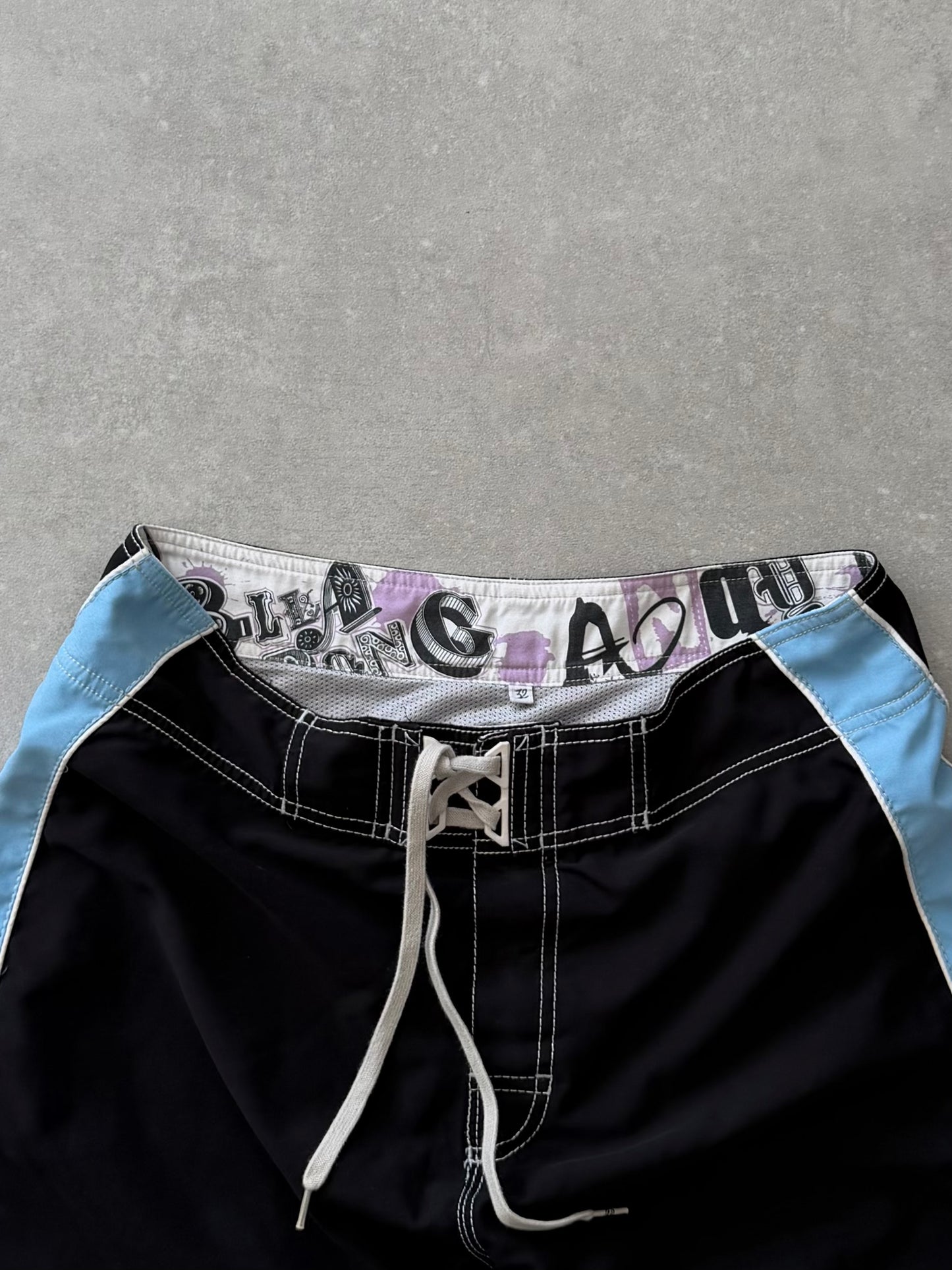 Vintage Billabong Andy Irons Kauai Boardshorts (32)