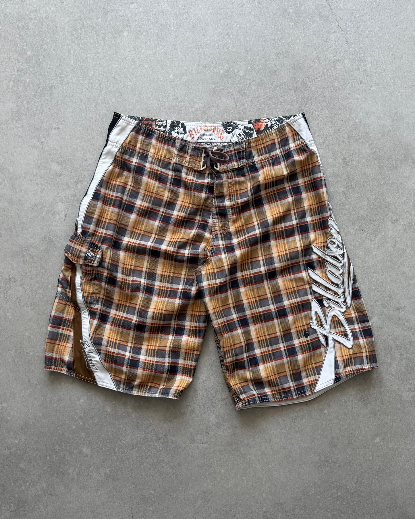Vintage Billabong Mark Occhilupo Boardshorts (34)