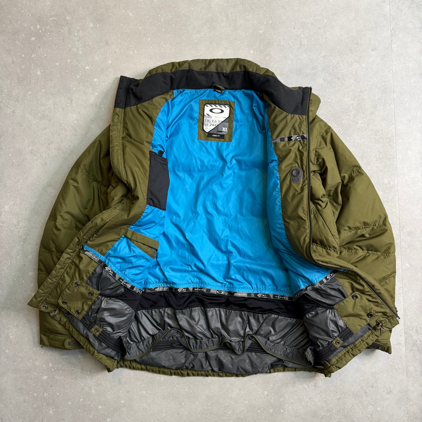 00’s Oakley Puffer Jacket (XL)