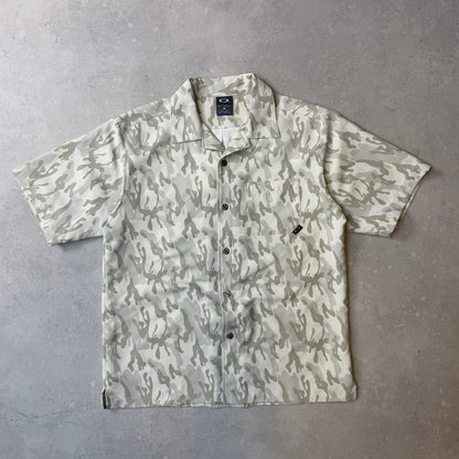 00’s Oakley Camo Shirt (L)