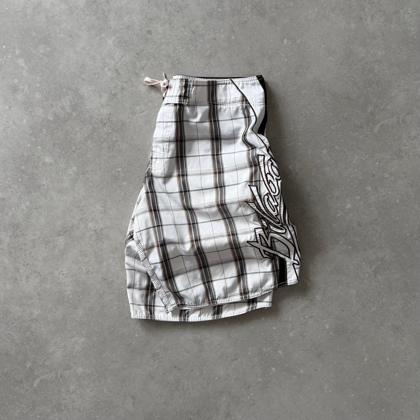 Vintage Billabong Mark Occhilupo Boardshorts (36)