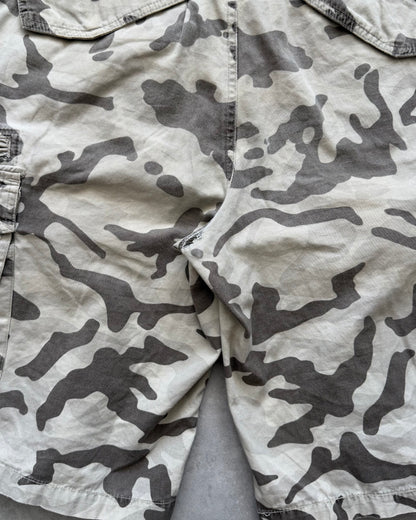Vintage Quiksilver Camo Cargo Shorts (30)