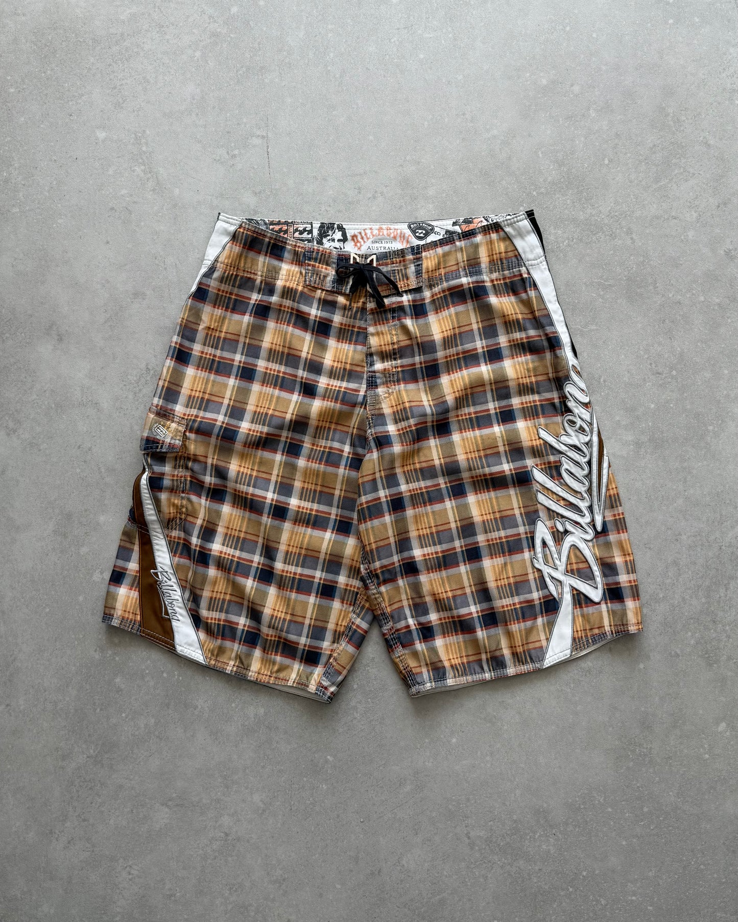 Vintage Billabong Mark Occhilupo Boardshorts (33)