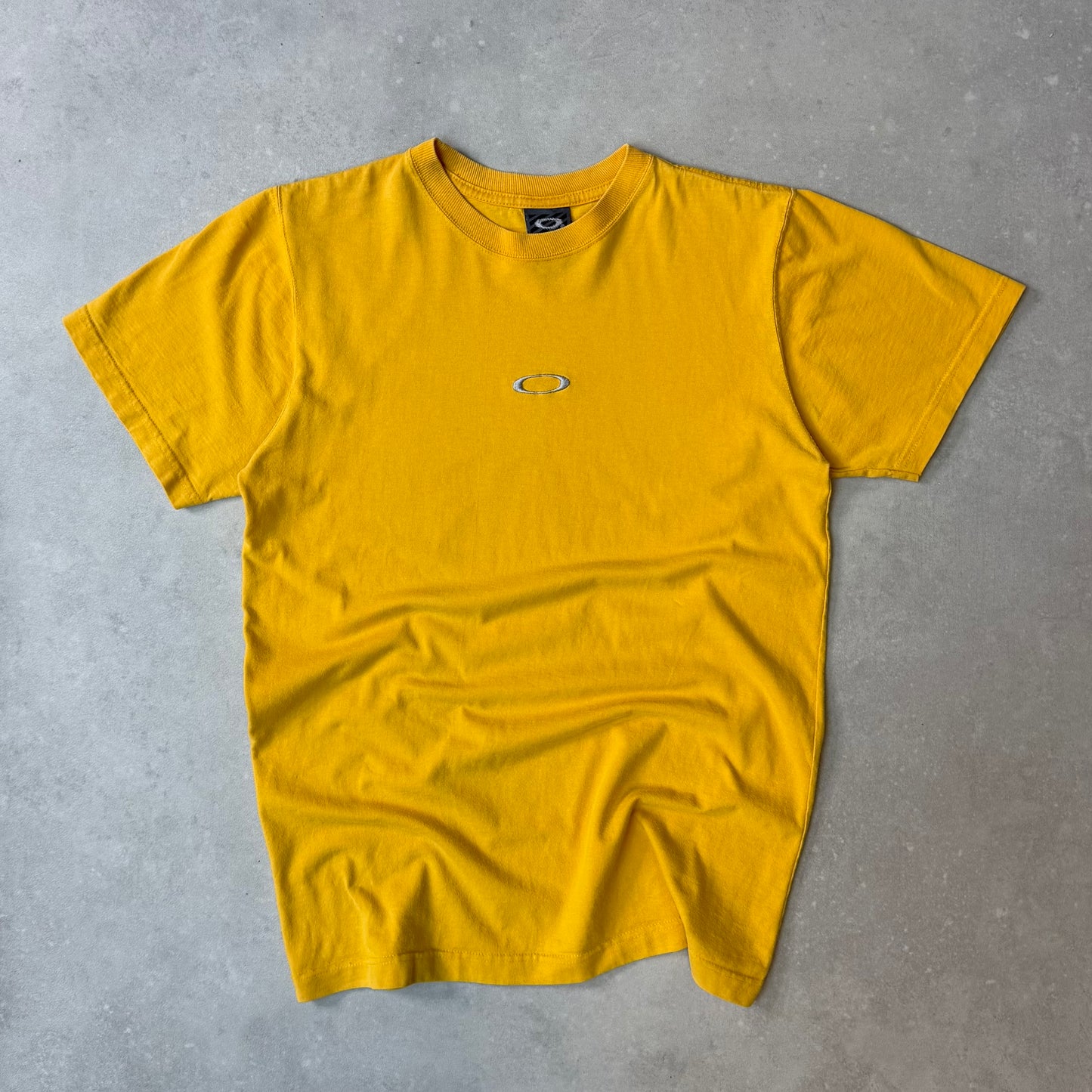 00's Oakley T-shirt (S)