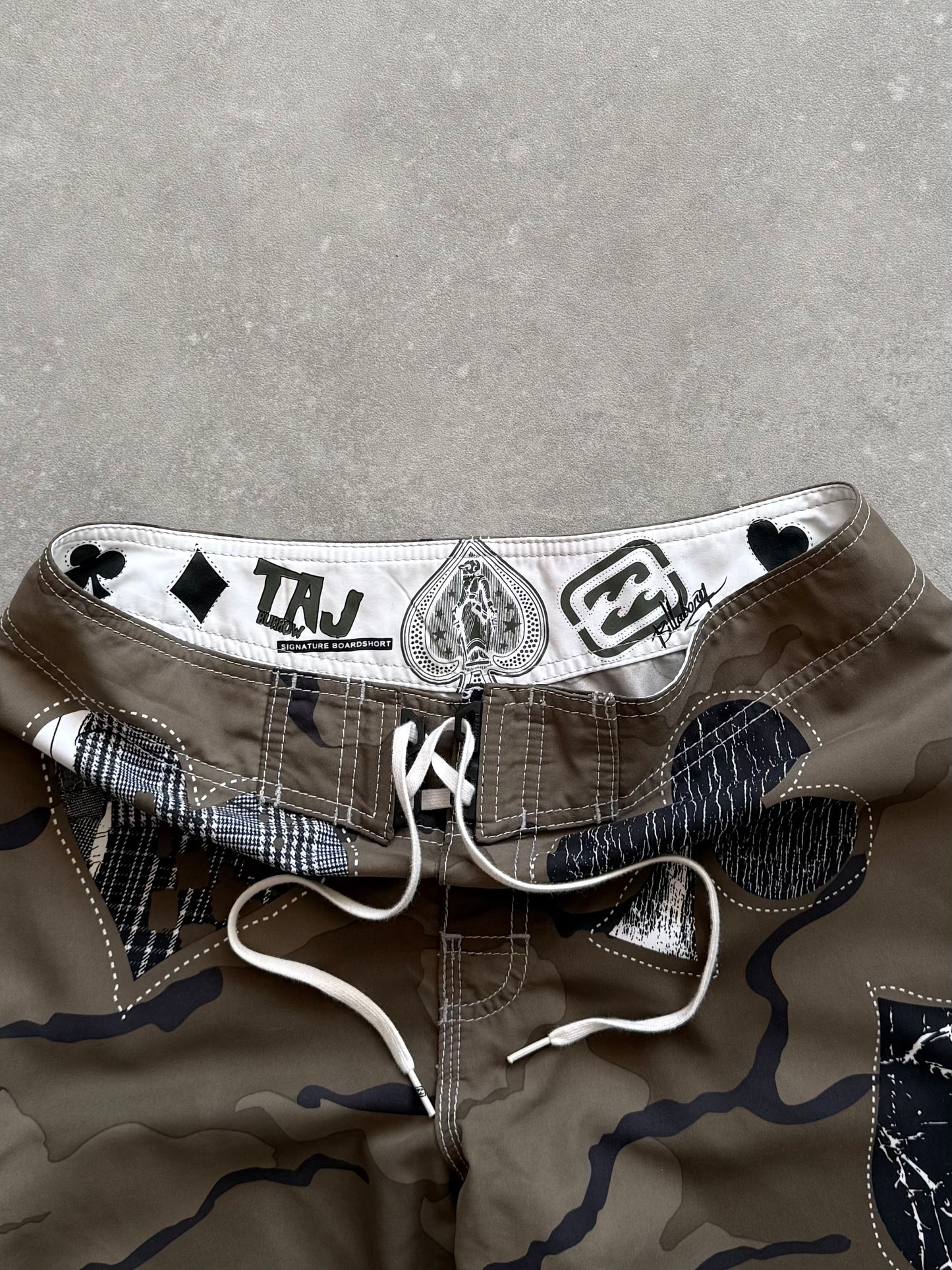 Vintage Billabong Taj Burrow Royal Flush Boardshorts (32)