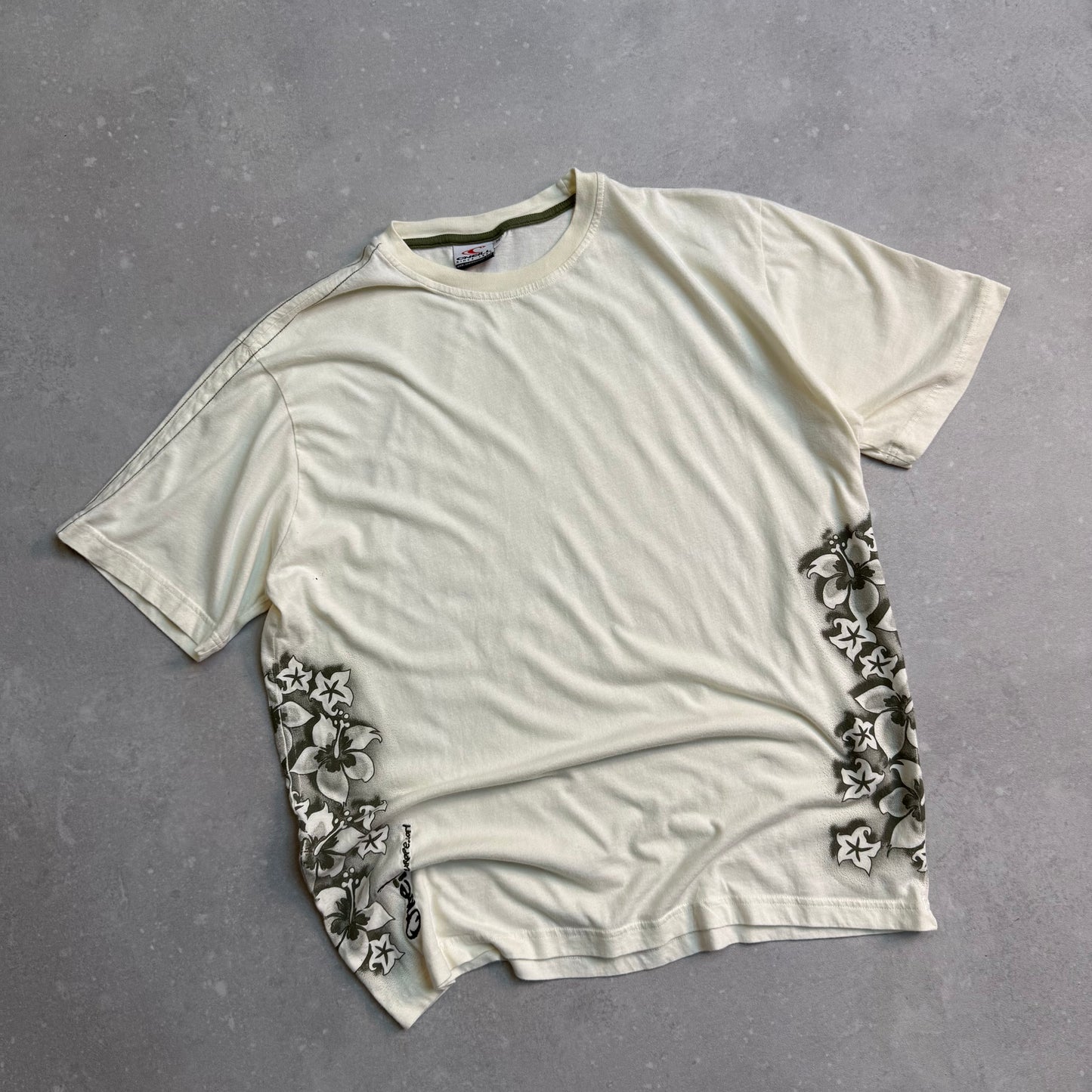 00’s O’Neill Floral T-shirt