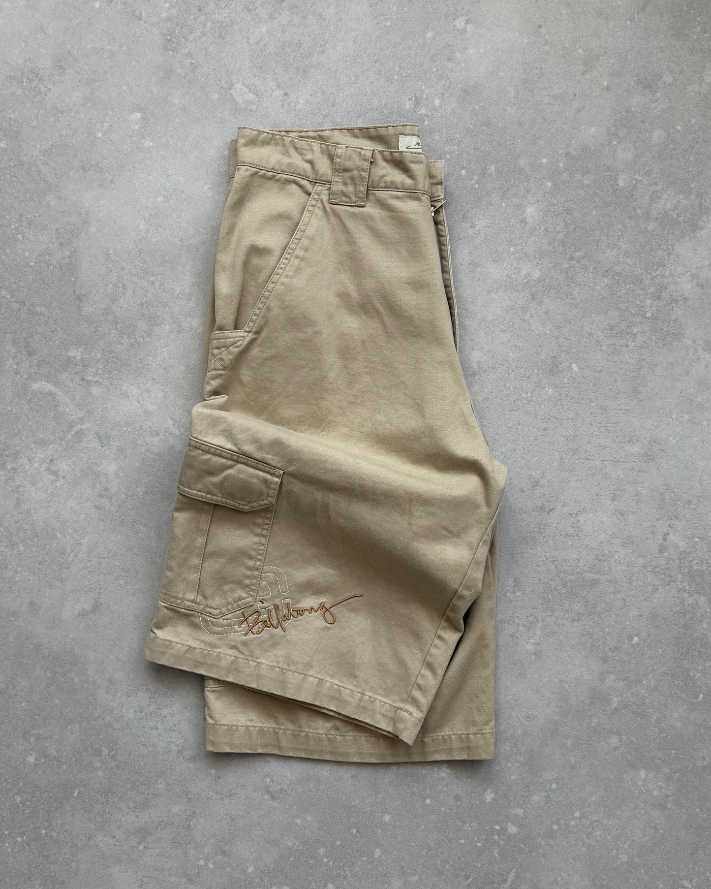 Vintage Billabong Cargo Shorts (32)