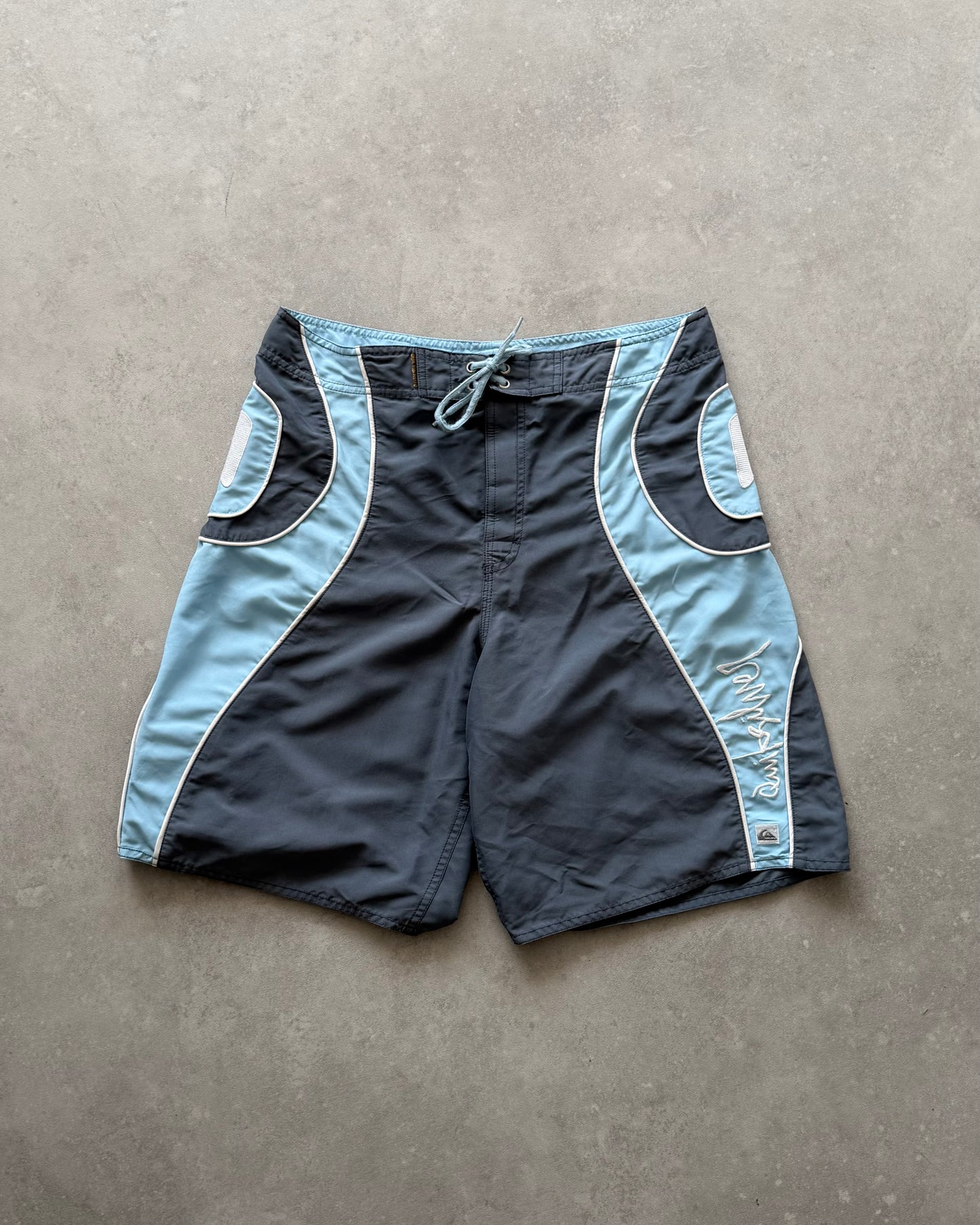 Vintage Quiksilver Boardshorts (32)