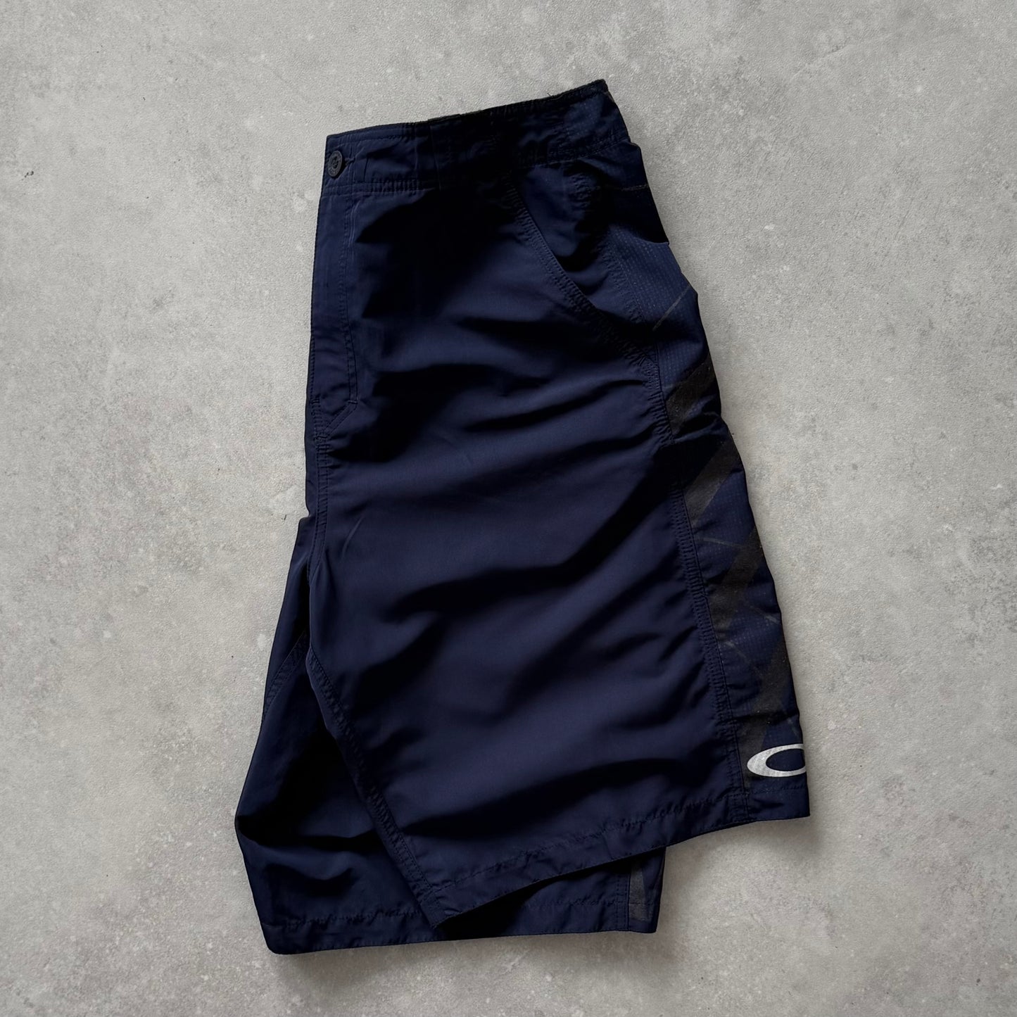 00’s Oakley Cargo Shorts (36)