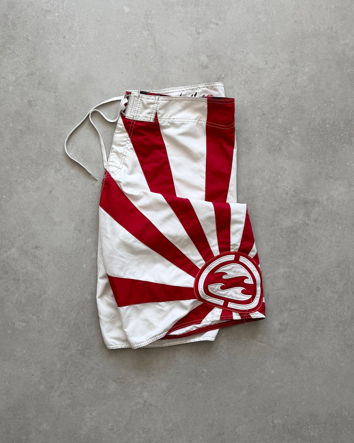 Vintage Billabong Andy Irons Rising Sun Boardshorts (36)