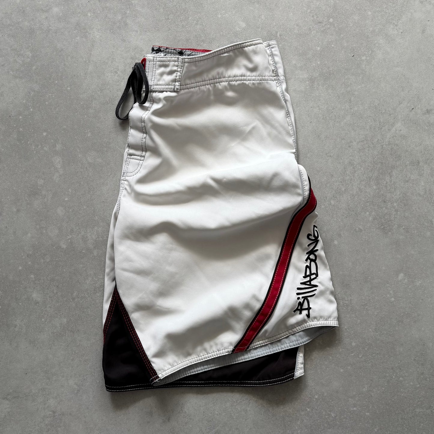 Vintage Billabong Andy Irons Kauai Boardshorts (36)