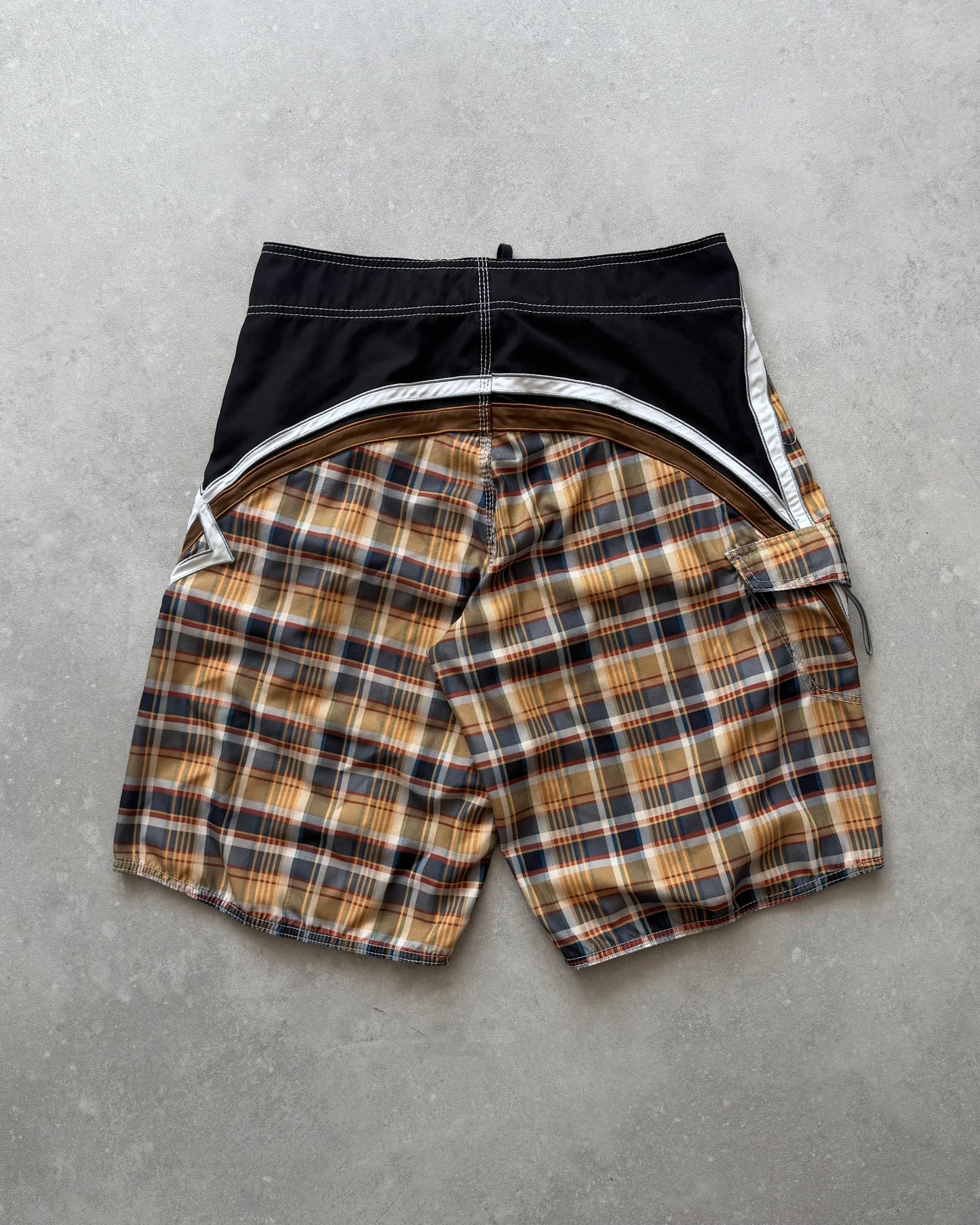 Vintage Billabong Mark Occhilupo Boardshorts (32)