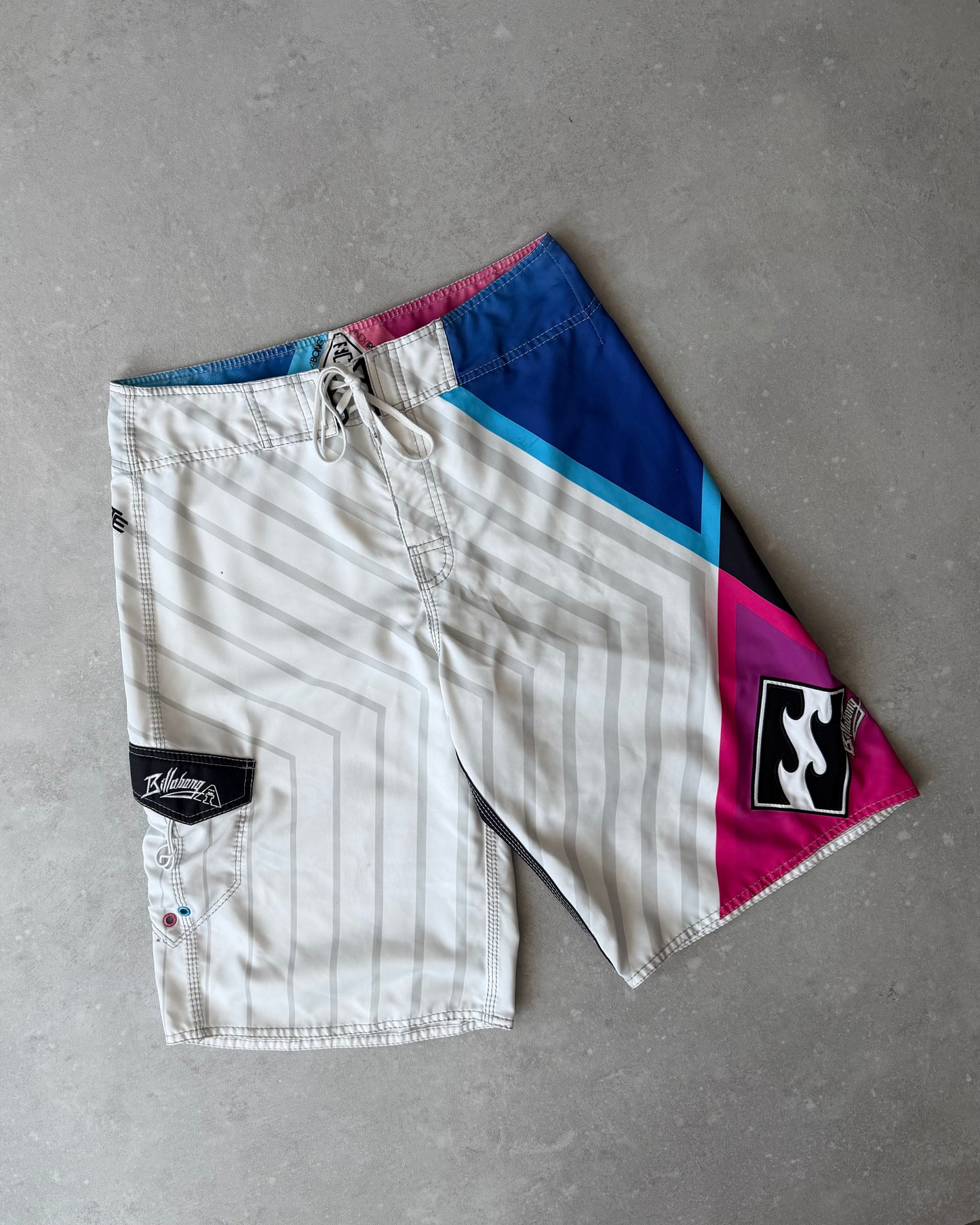 Vintage Billabong Andy Irons Arilite Boardshorts (32)