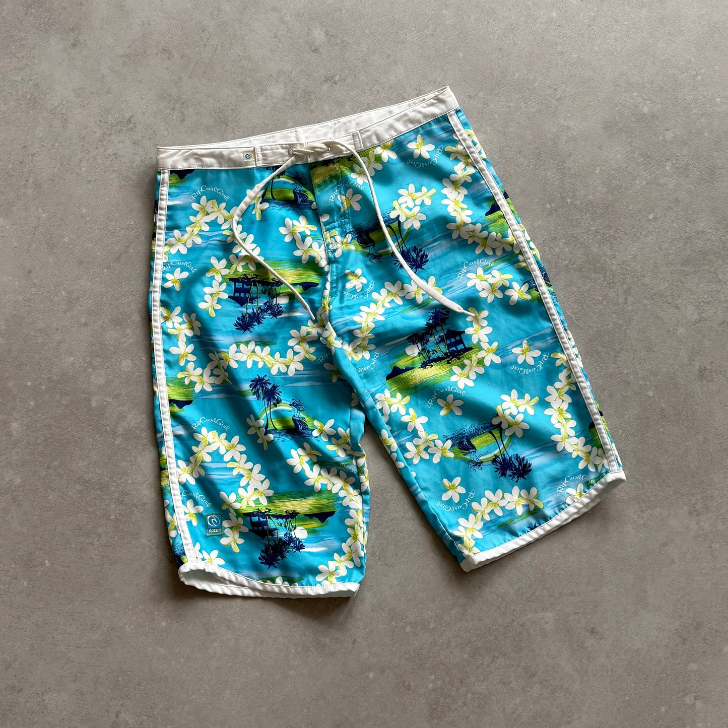 Vintage Rip Curl 3/4 length Boardshorts (Wmns 28)