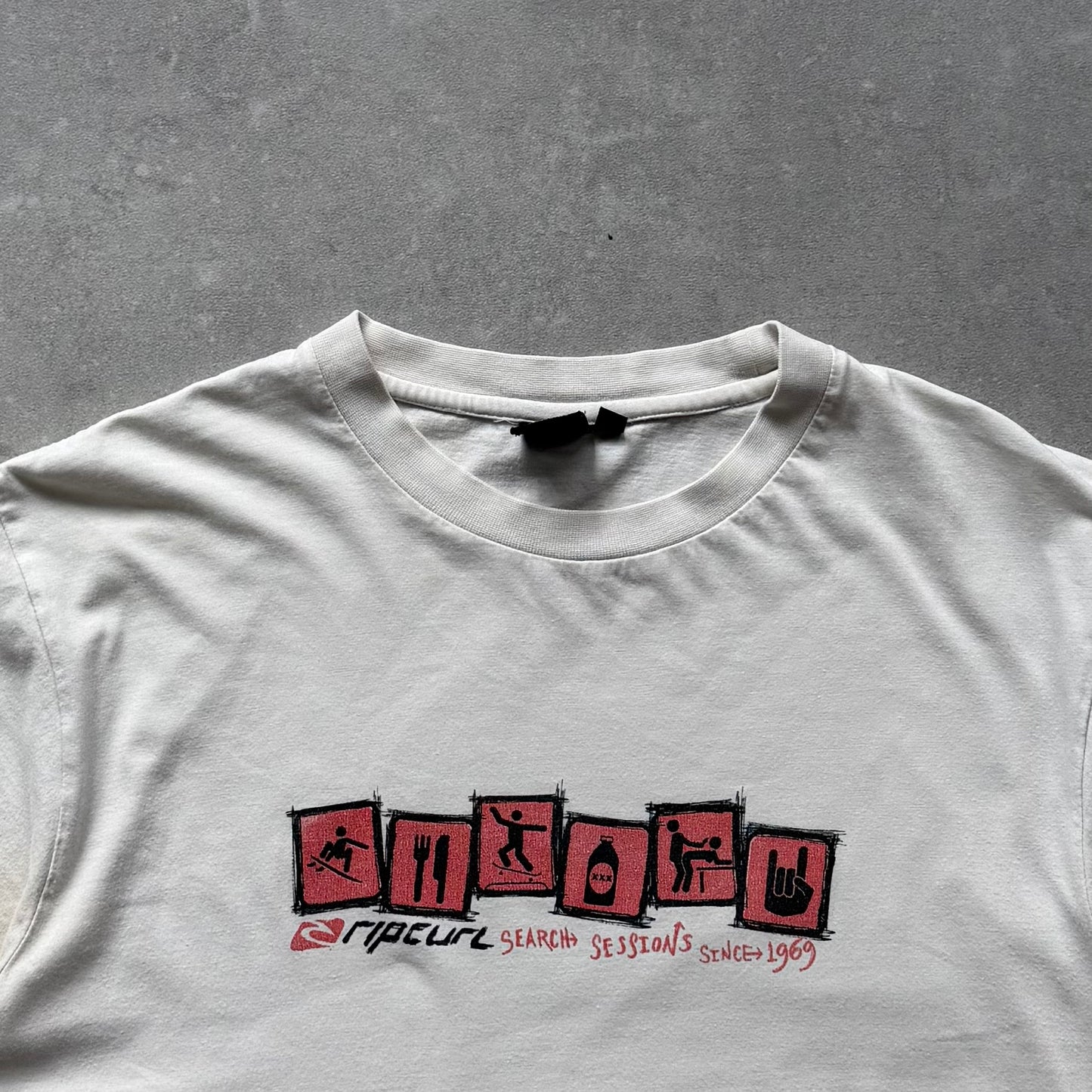 00's Rip Curl ''Search Sessions'' T-shirt (L)