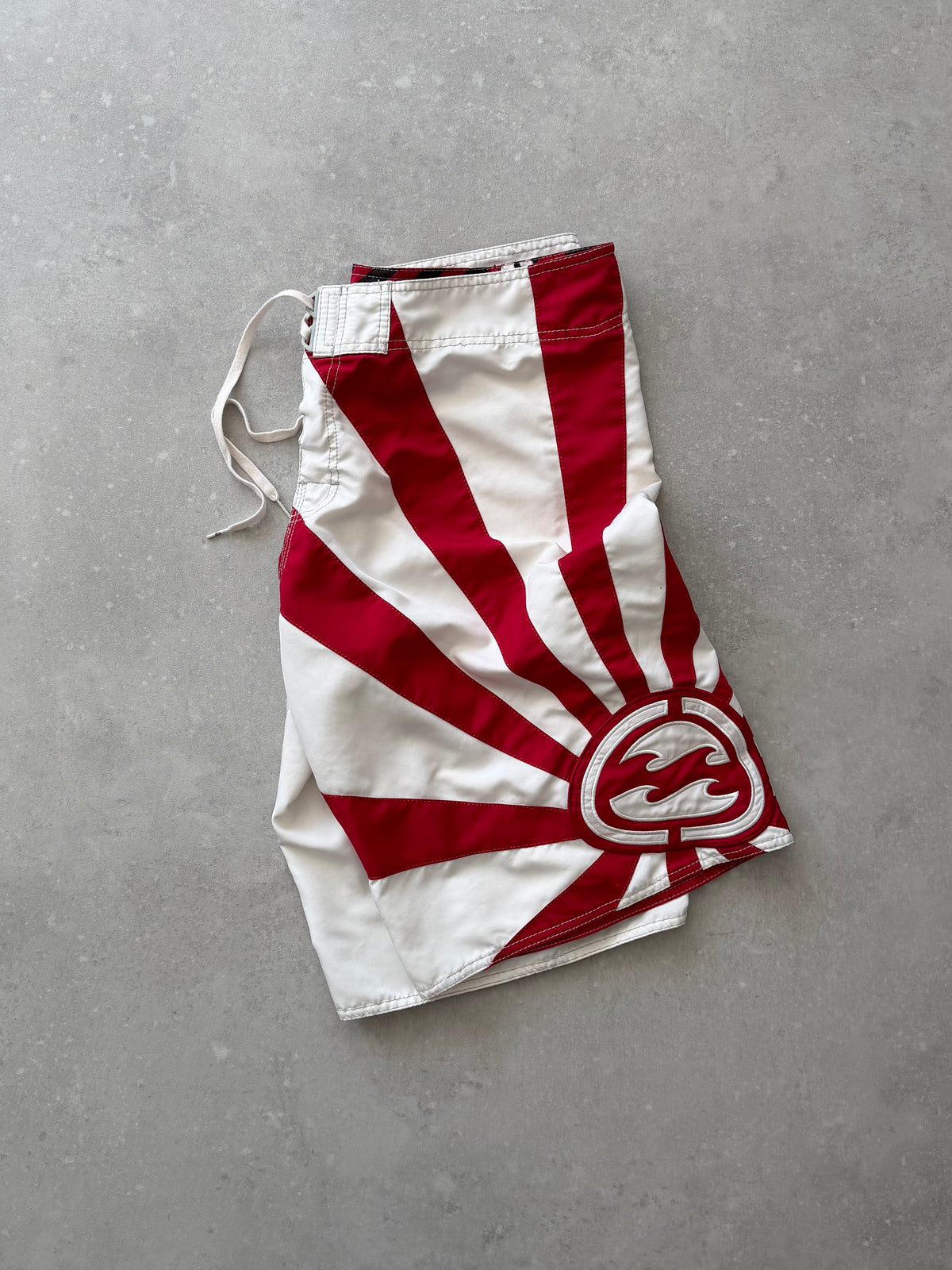 Vintage Billabong Andy Irons Rising Sun Boardshorts (36)