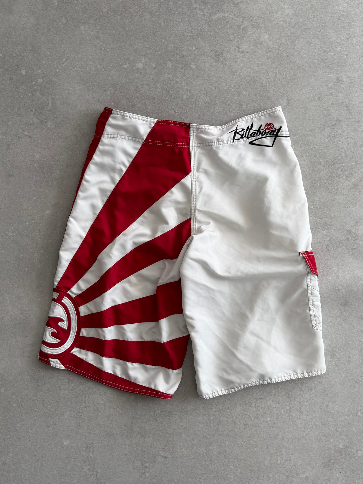Vintage Billabong Andy Irons Rising Sun Boardshorts (32)