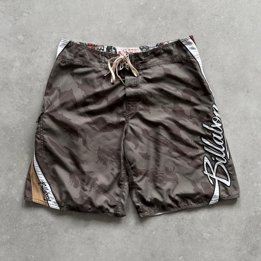 Vintage Billabong Mark Occhilupo BoardShorts (36)