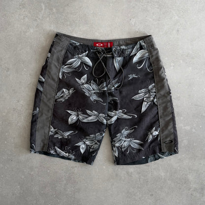 00’s Women’s Oakley Boardies (Wmns 10)