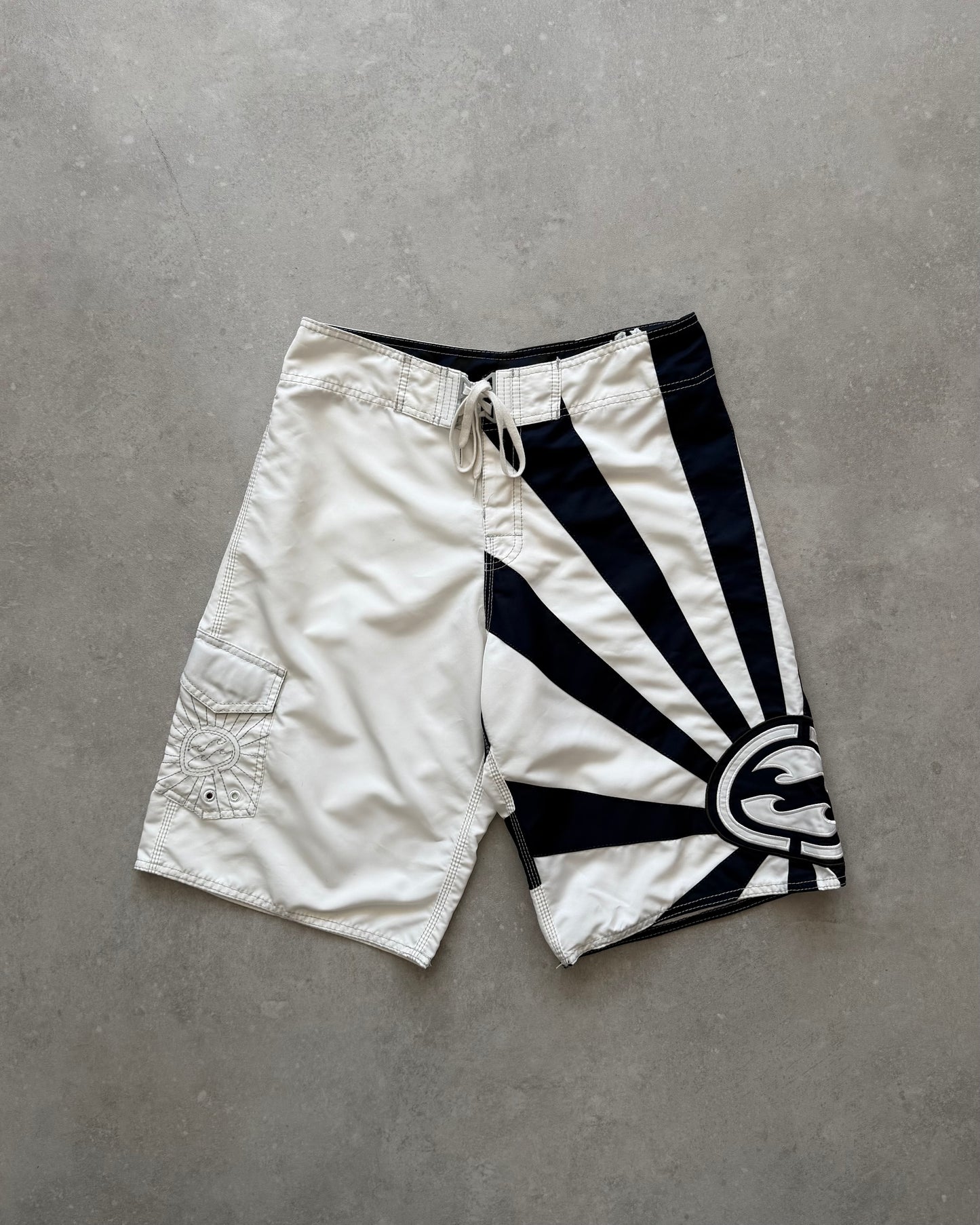 Vintage Billabong Andy Irons Rising Sun Boardshorts (32)