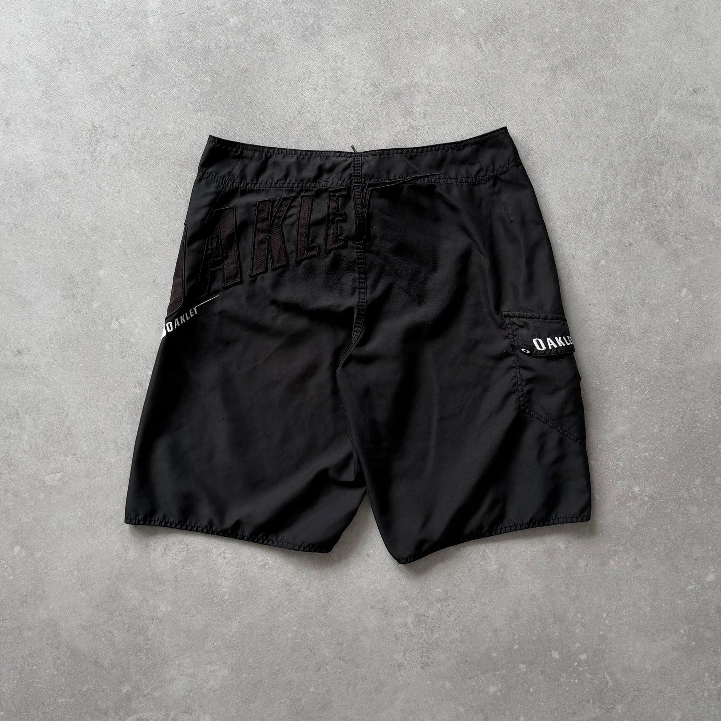 Vintage Oakley Boardshorts (32)