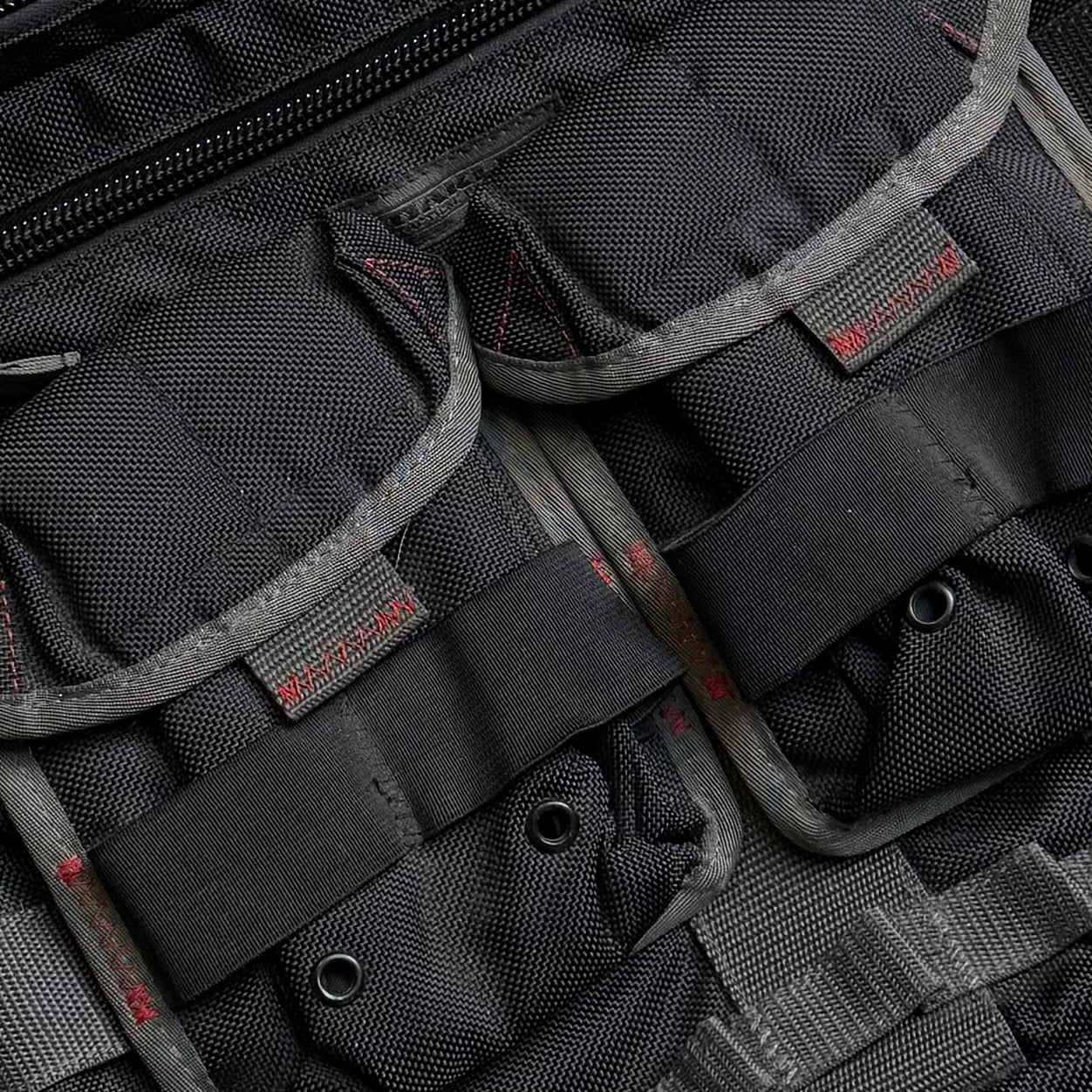 Vintage Oakley Tactical Field Gear AP SI 1.O Messenger Sling bag