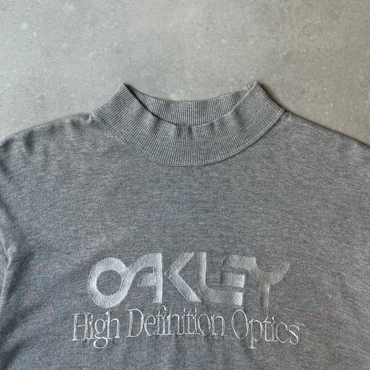 90’s Oakley T-shirt (S)