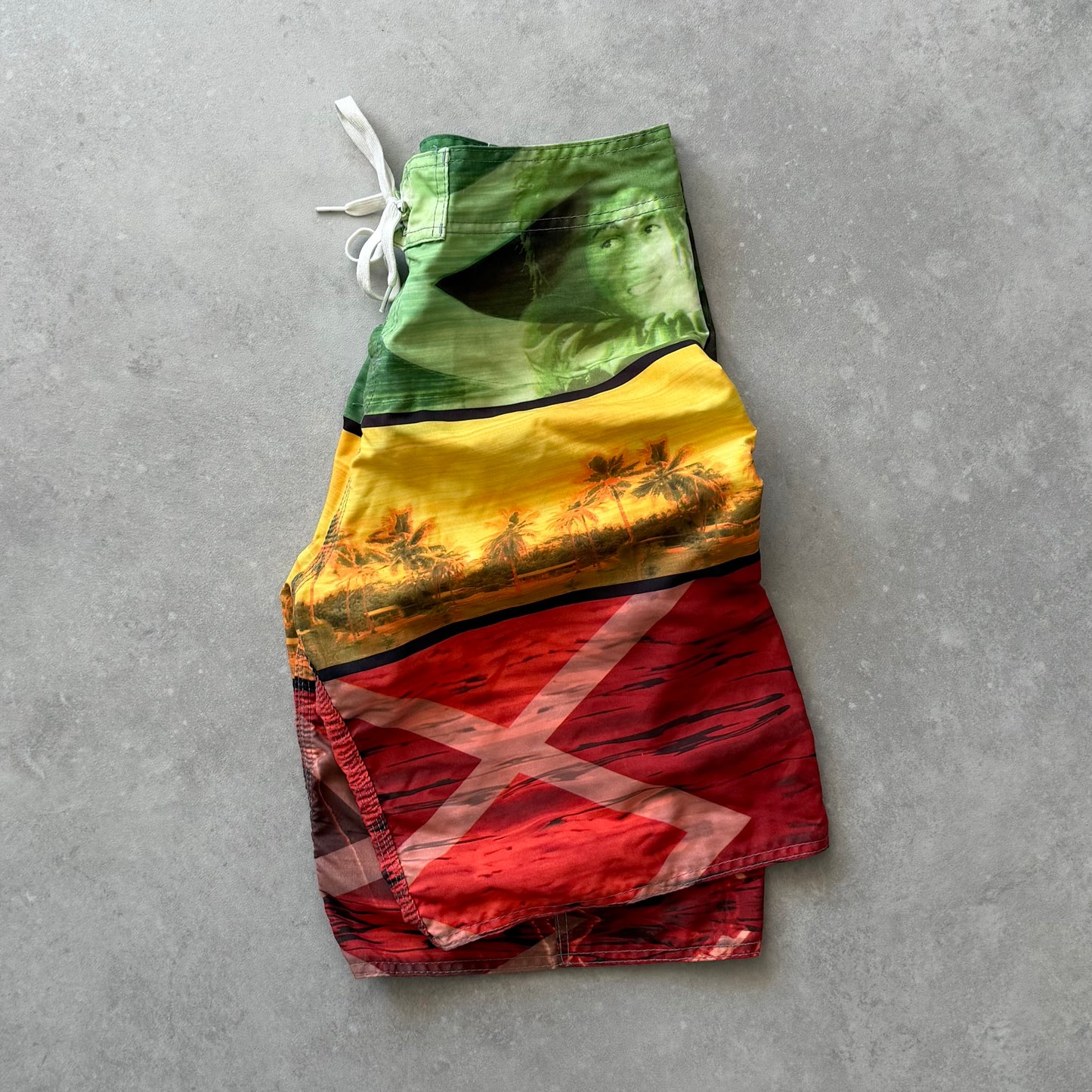 Vintage Billabong Bob Marley Boardshorts (36)