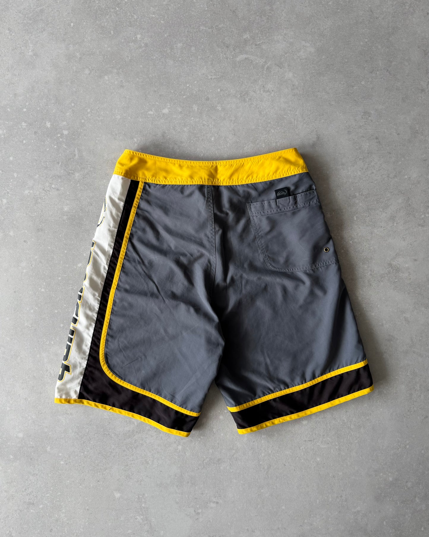 Vintage Quiksilver Boardshorts (30)