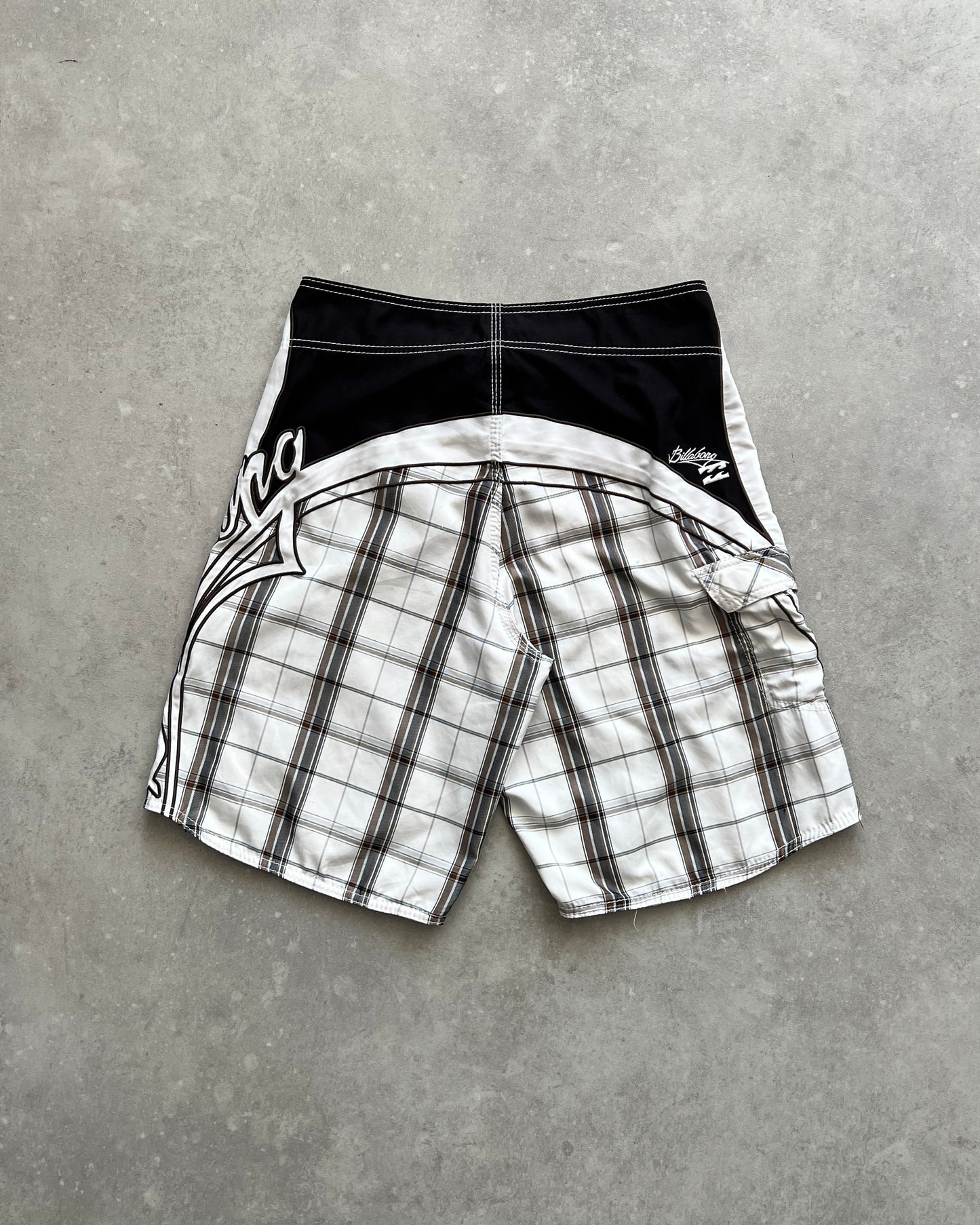 Vintage Billabong Mark Occhilupo Boardshorts (30)