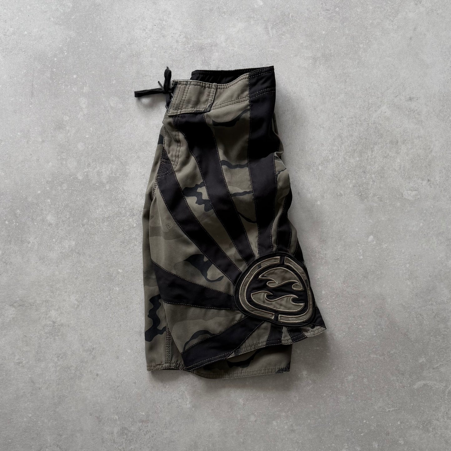 Vintage Billabong Andy Irons Boardshorts (28)