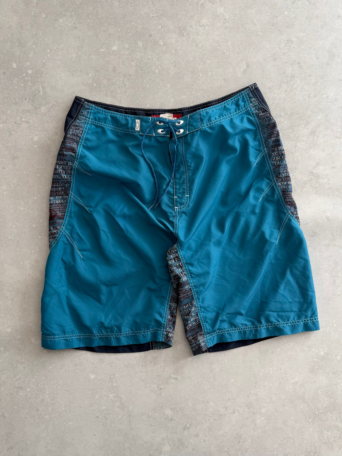 Vintage Oakley Boardshorts (38)