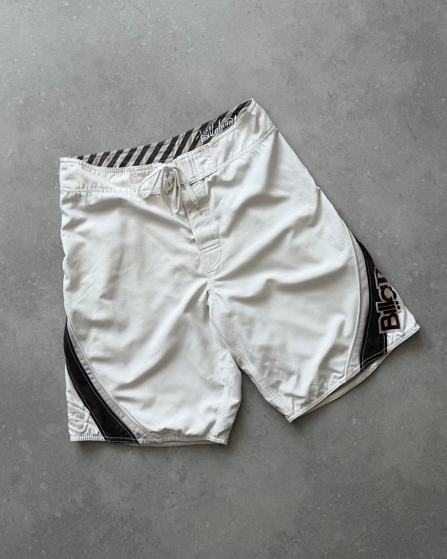 Vintage Billabong Andy Irons 3xWC Boardshorts (32)