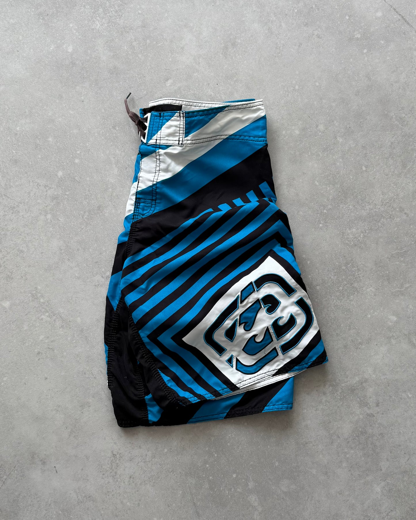 Vintage Billabong Taj Burrow Boardshorts (32)