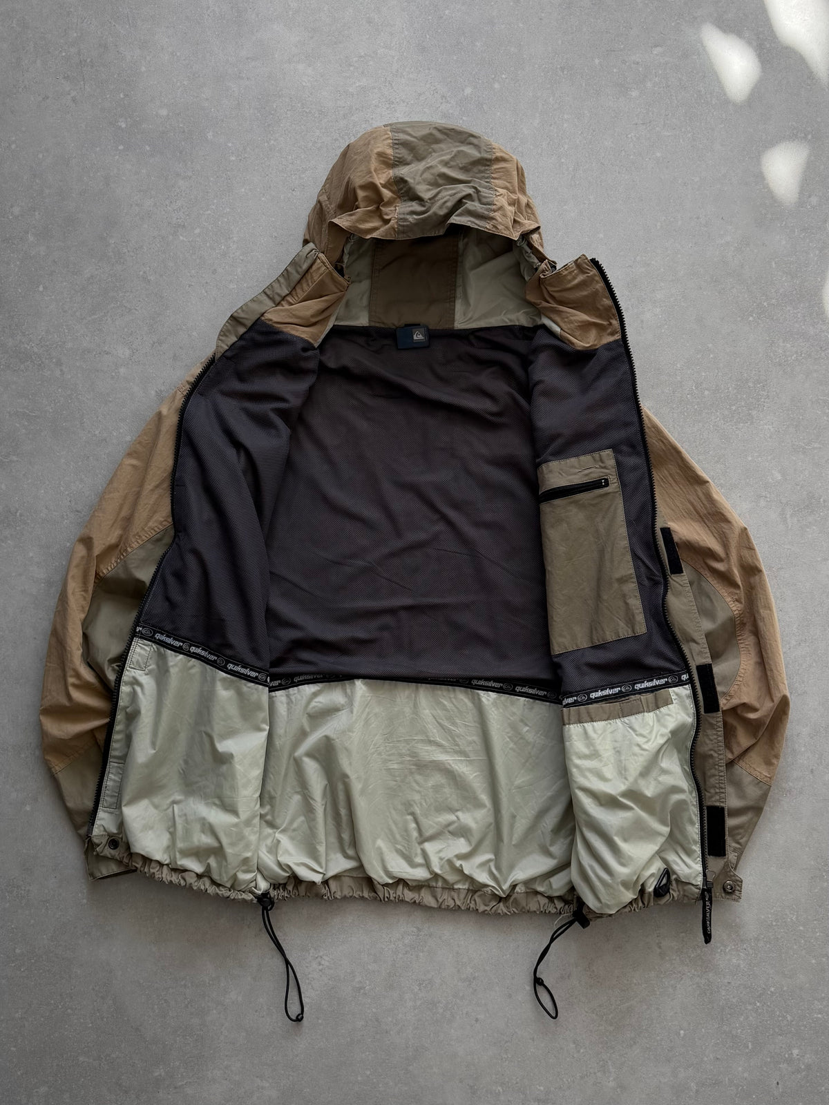 Vintage Quiksilver Windbreaker (M)