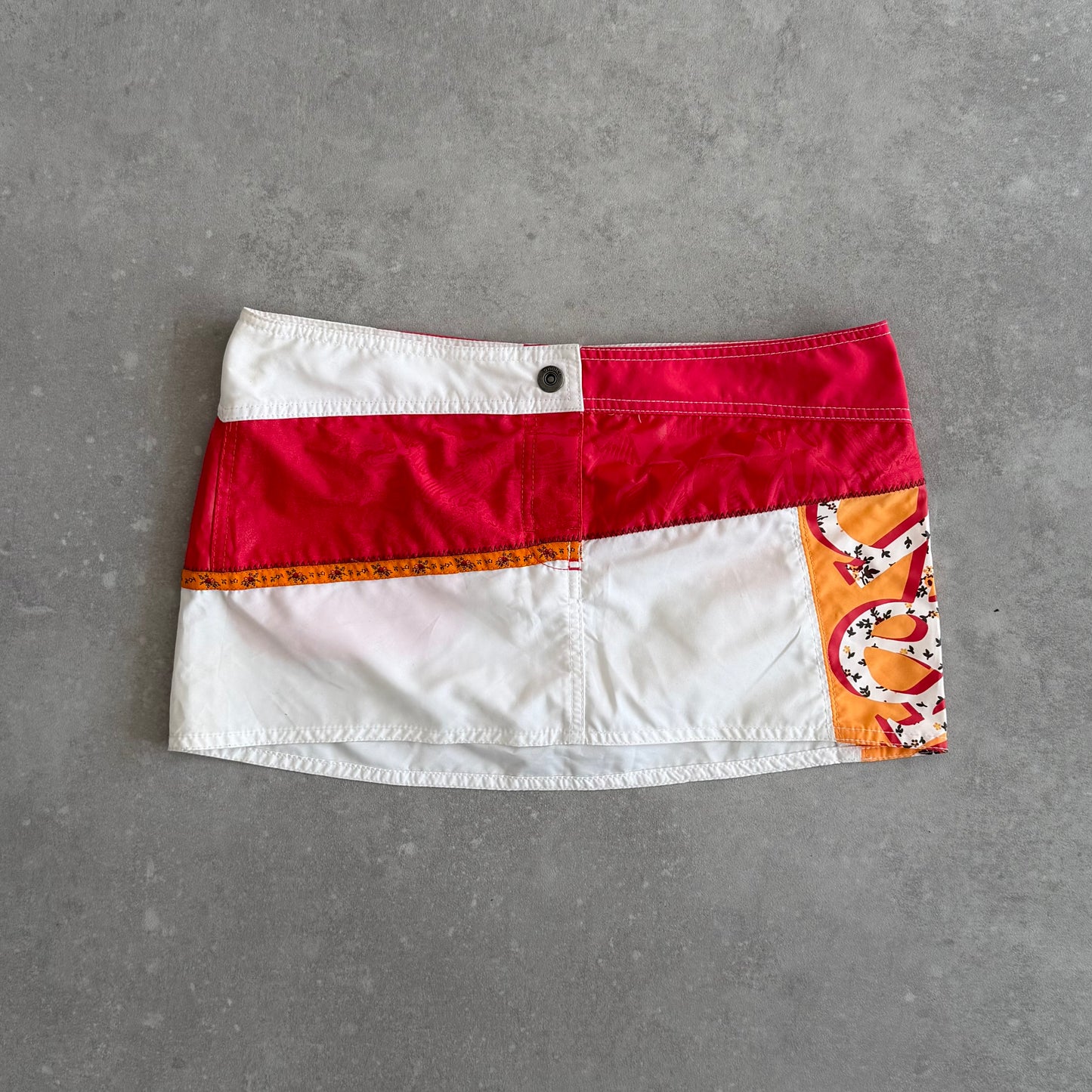 00’s Women’s O’Neill Skirt (Wmns 10)